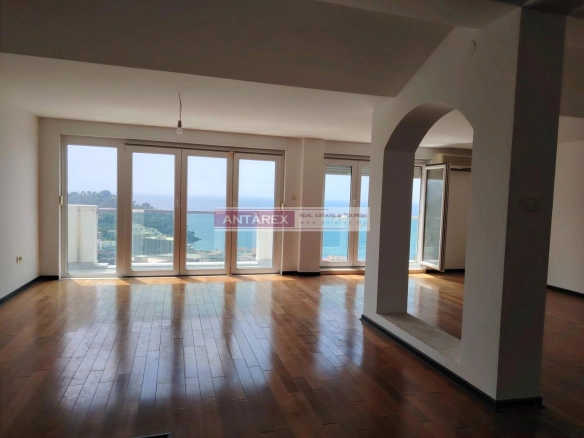 Trosoban stan 146 m² – Petrovac, Budva — fotografija 2