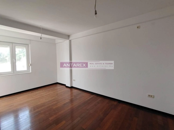 Trosoban stan 146 m² – Petrovac, Budva — fotografija 5