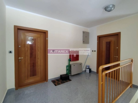 Trosoban stan 146 m² – Petrovac, Budva — fotografija 14