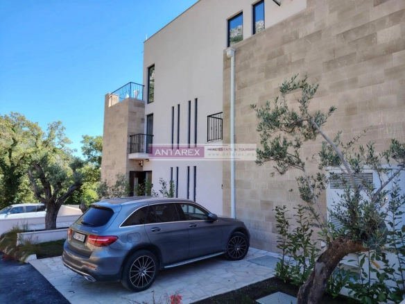 Kuća 225 m² – Reževići, Budva — fotografija 15