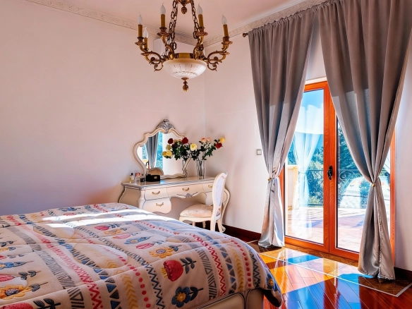 Četvorosoban stan 372 m² – Luštica — fotografija 3