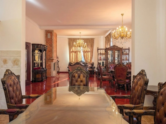 Četvorosoban stan 372 m² – Luštica — fotografija 10