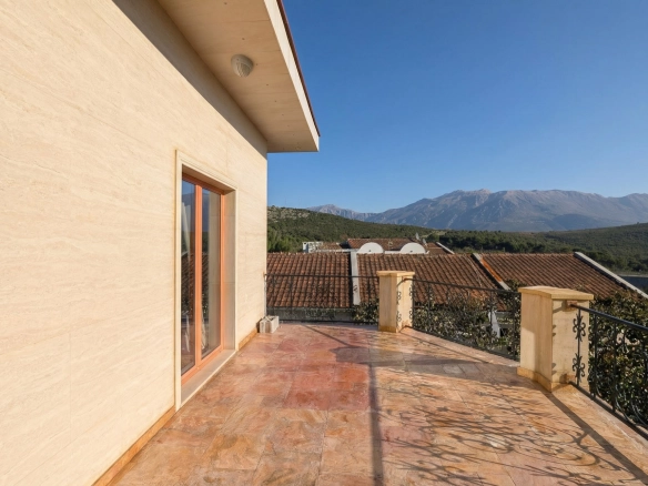 Četvorosoban stan 372 m² – Luštica — fotografija 16