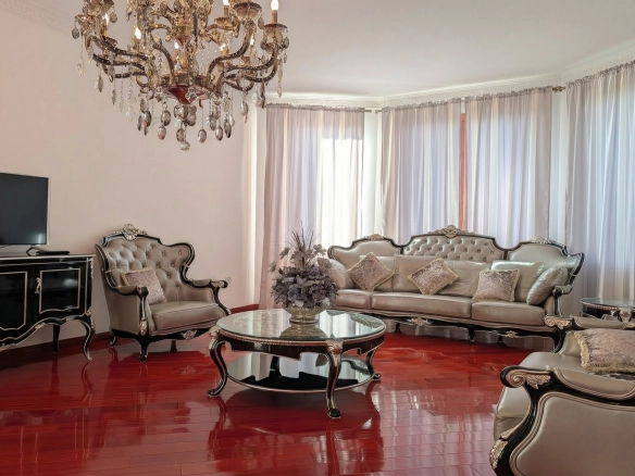 Četvorosoban stan 372 m² – Luštica — fotografija 20