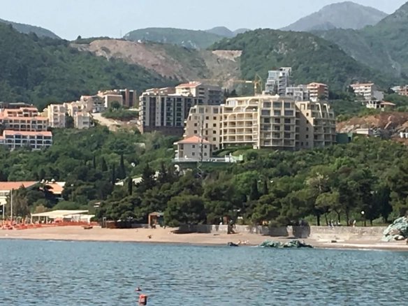 Izdavanje: Jednosoban stan 58 m² – Bečići, Budva — fotografija 12