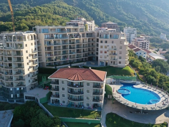 Izdavanje: Jednosoban stan 58 m² – Bečići, Budva — fotografija 13