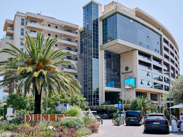 Izdavanje: Jednosoban stan 50 m² – Bečići, Budva — fotografija 2