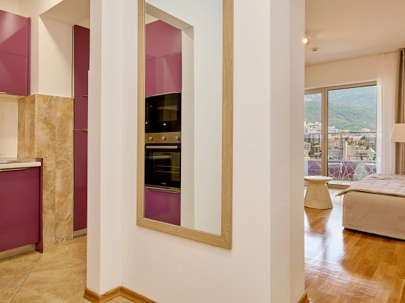 Izdavanje: Jednosoban stan 50 m² – Bečići, Budva — fotografija 3