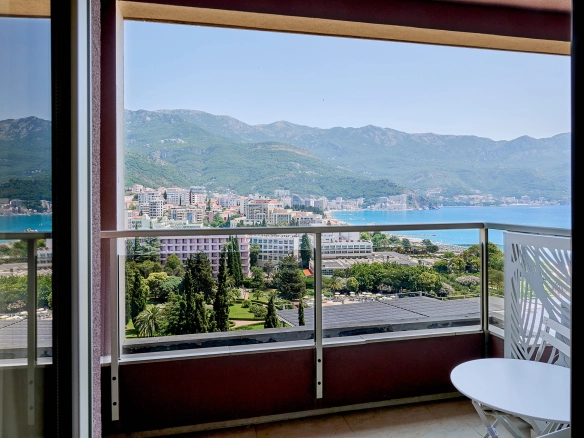 Izdavanje: Jednosoban stan 50 m² – Bečići, Budva — fotografija 10