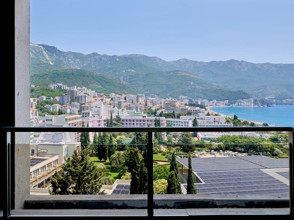 Izdavanje: Jednosoban stan 50 m² – Bečići, Budva — fotografija 11