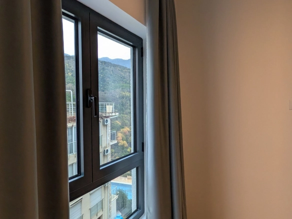 Izdavanje: Dvosoban stan 58 m² – Bečići, Budva — fotografija 2