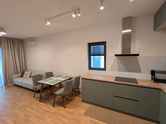 Izdavanje: Dvosoban stan 58 m² – Bečići, Budva — fotografija 18