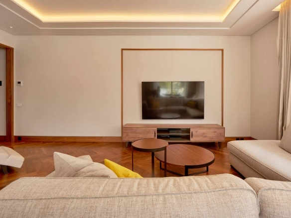 Dvosoban stan 135 m² – Tivat — fotografija 10