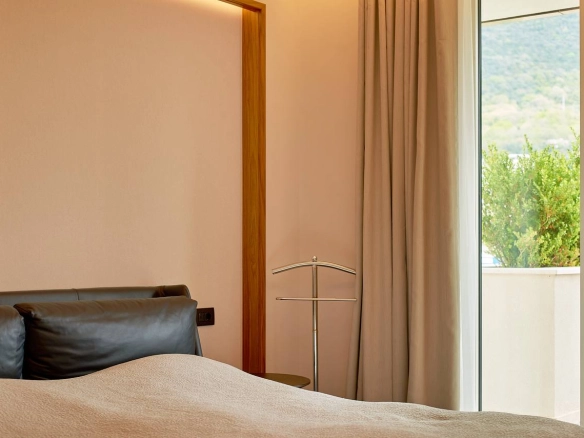 Dvosoban stan 135 m² – Tivat — fotografija 13