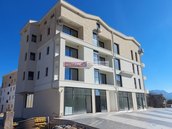 Dvosoban stan 70 m² – Bijela, Herceg Novi — fotografija 8
