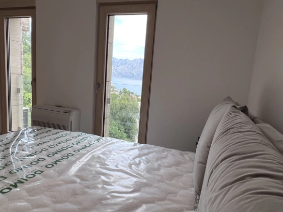 Četvorosoban stan 198 m² – Kotor — fotografija 13