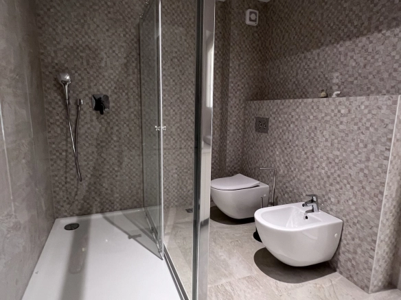 Četvorosoban stan 198 m² – Kotor — fotografija 15