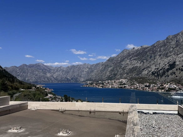 Dvosoban stan 173 m² – Kotor — fotografija 2