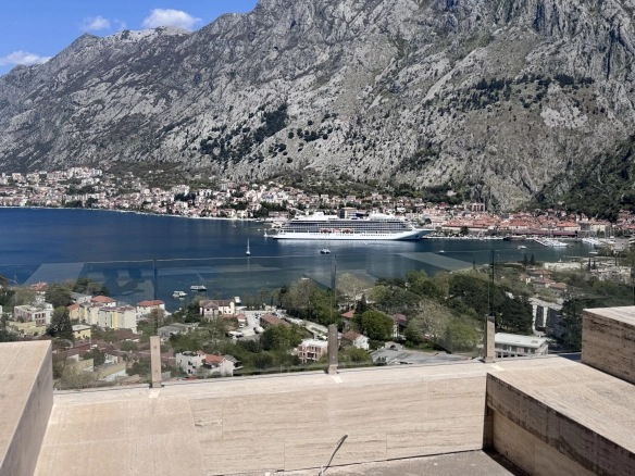 Dvosoban stan 173 m² – Kotor — fotografija 4