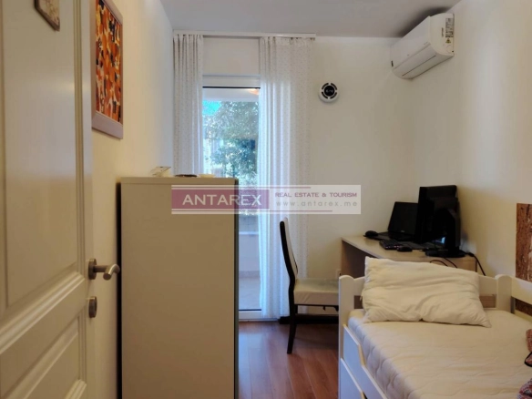 Trosoban stan 121 m² – Petrovac, Budva — fotografija 10