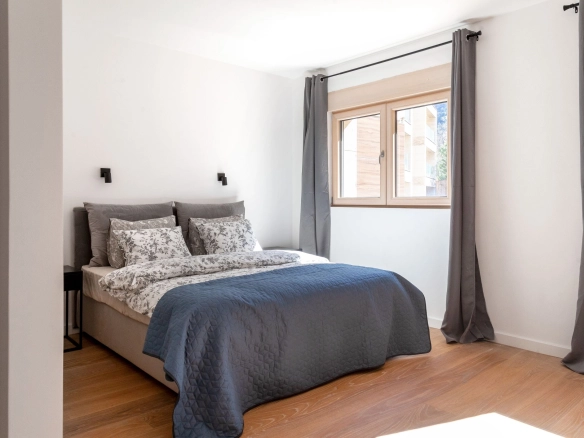 Četvorosoban stan 253 m² – Kotor — fotografija 15