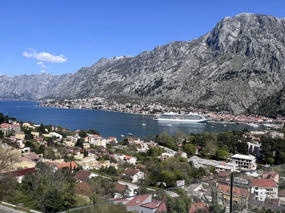 Trosoban stan 192 m² – Kotor — fotografija 4