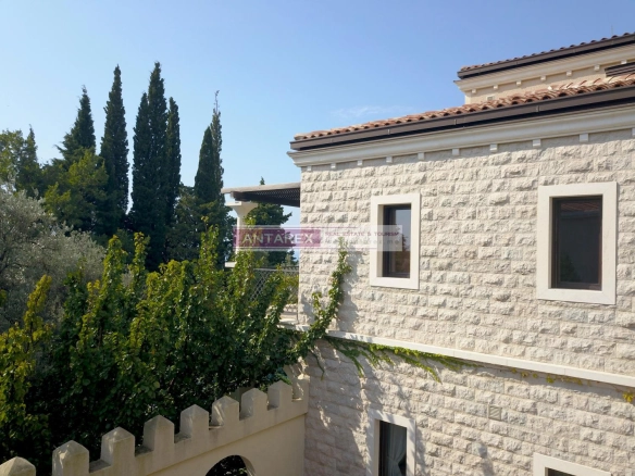 Kuća 550 m² – Reževići, Budva — fotografija 2