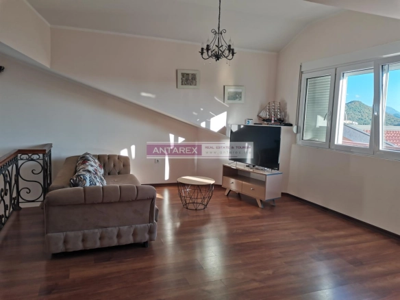 Četvorosoban stan 156 m² – Petrovac, Budva — fotografija 3