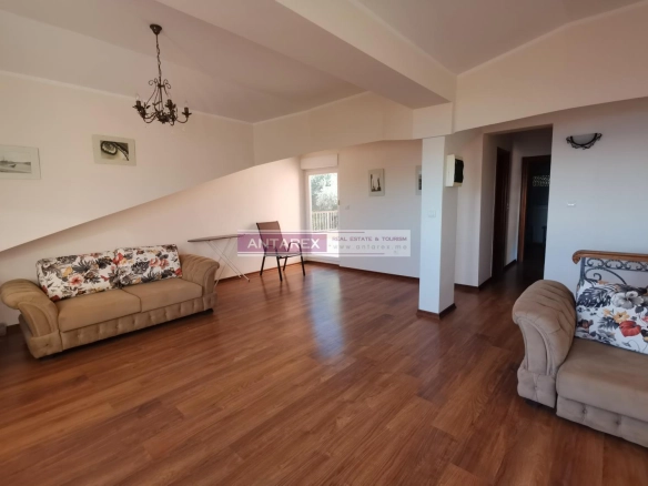 Četvorosoban stan 156 m² – Petrovac, Budva — fotografija 4