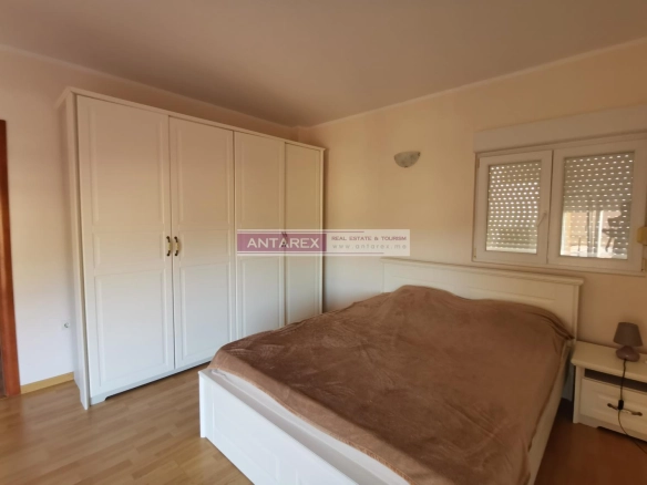 Četvorosoban stan 156 m² – Petrovac, Budva — fotografija 7