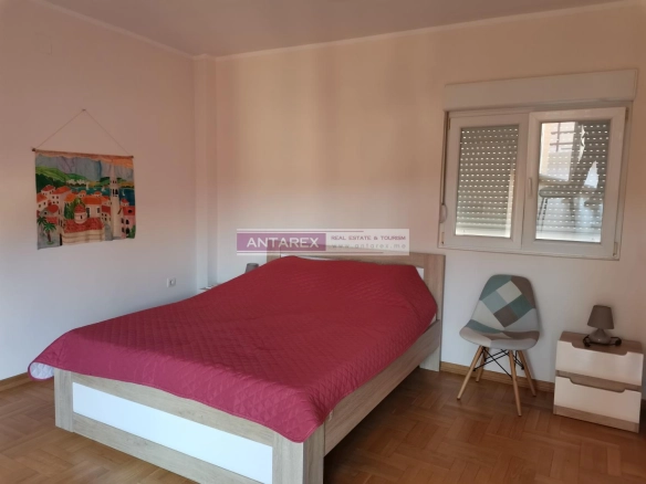 Četvorosoban stan 156 m² – Petrovac, Budva — fotografija 9