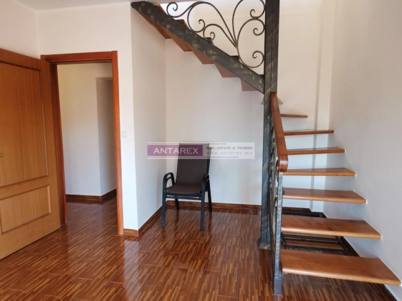 Četvorosoban stan 156 m² – Petrovac, Budva — fotografija 12