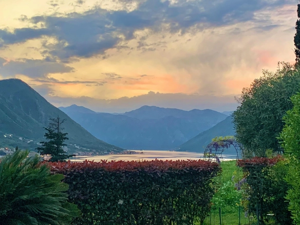 Dvosoban stan 74 m² – Dobrota, Kotor — fotografija 9
