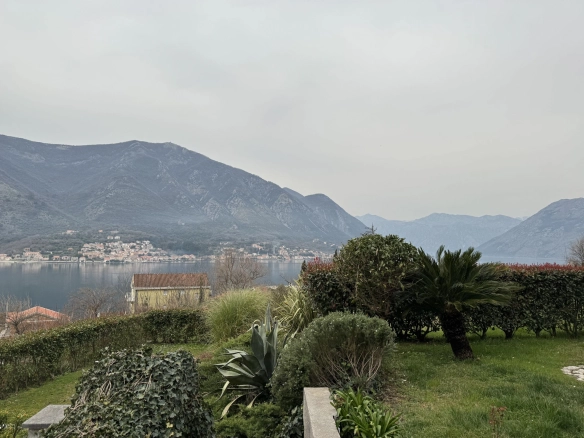 Dvosoban stan 74 m² – Dobrota, Kotor — fotografija 14