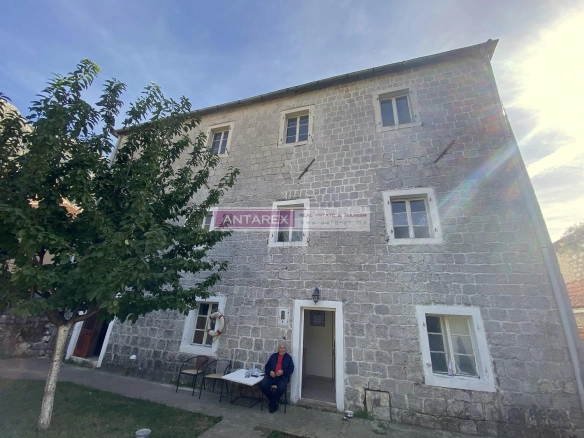 Kuća 302 m² – Risan, Kotor — fotografija 4