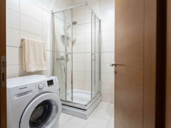 Trosoban stan 191 m² – Kamenovo, Budva — fotografija 4