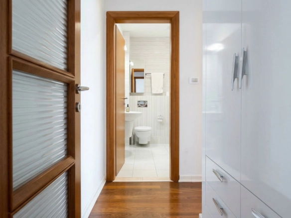 Trosoban stan 191 m² – Kamenovo, Budva — fotografija 15