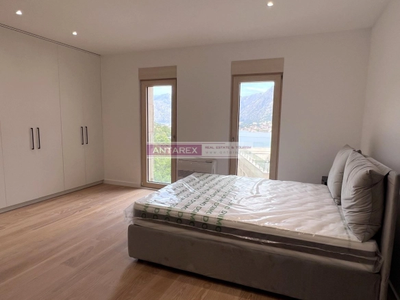 Dvosoban stan 136 m² – Škaljari, Kotor — fotografija 11