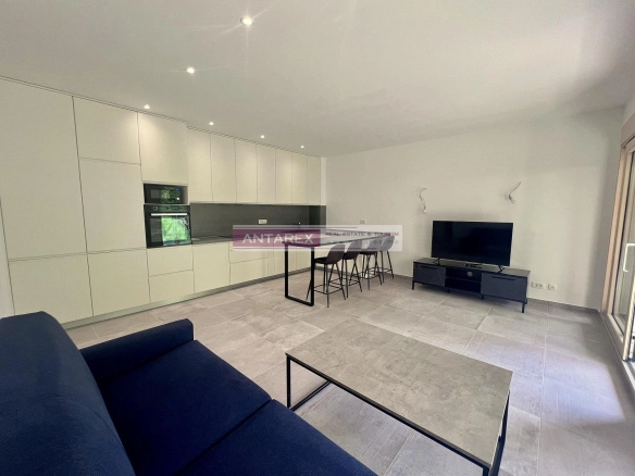 Četvorosoban stan 658 m² – Škaljari, Kotor — fotografija 4