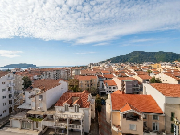 Trosoban stan 130 m² – Budva — fotografija 19