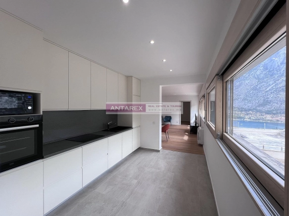 Četvorosoban stan 658 m² – Škaljari, Kotor — fotografija 10