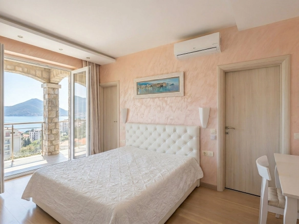 Dvosoban stan 65 m² – Bečići, Budva — fotografija 3