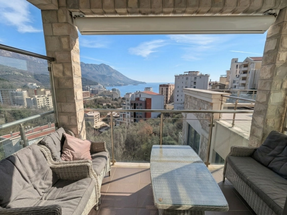 Dvosoban stan 65 m² – Bečići, Budva — fotografija 13