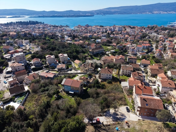 Plac 1.872 m² – Tivat — fotografija 8