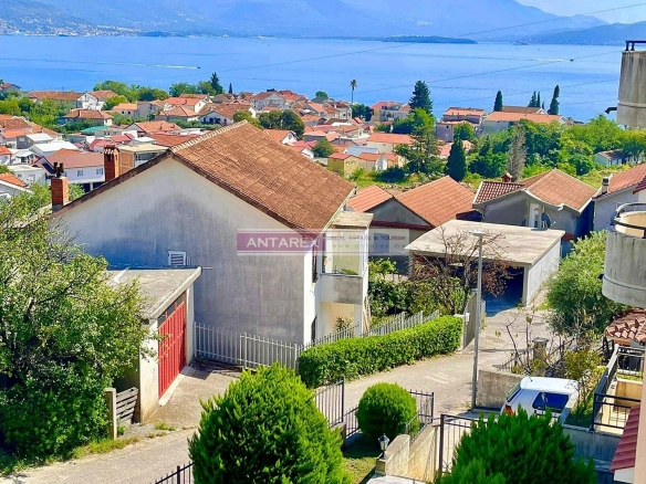 Izdavanje: Jednosoban stan 40 m² – Baošići, Herceg Novi — fotografija 15