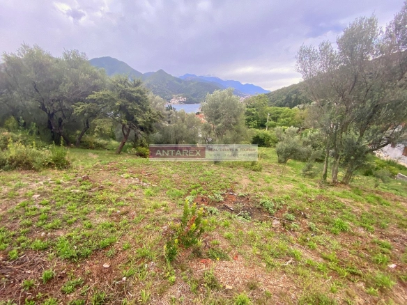 Plac 1.570 m² – Kamenari, Herceg Novi — fotografija 2