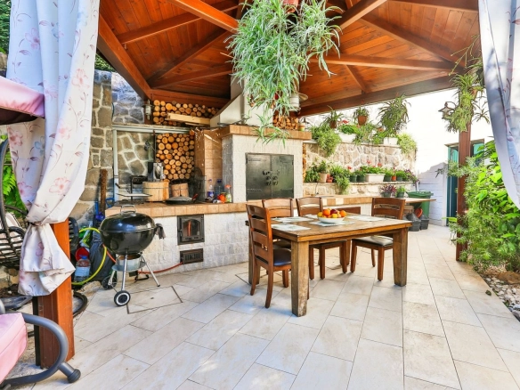 Kuća 240 m² – Donja Lastva, Tivat — fotografija 3