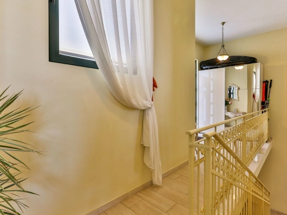 Kuća 240 m² – Donja Lastva, Tivat — fotografija 8