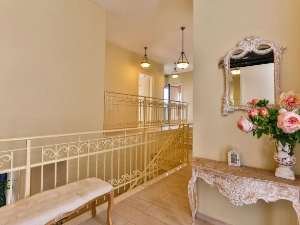 Kuća 240 m² – Donja Lastva, Tivat — fotografija 9