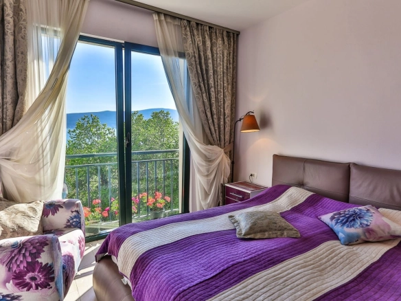 Kuća 240 m² – Donja Lastva, Tivat — fotografija 10